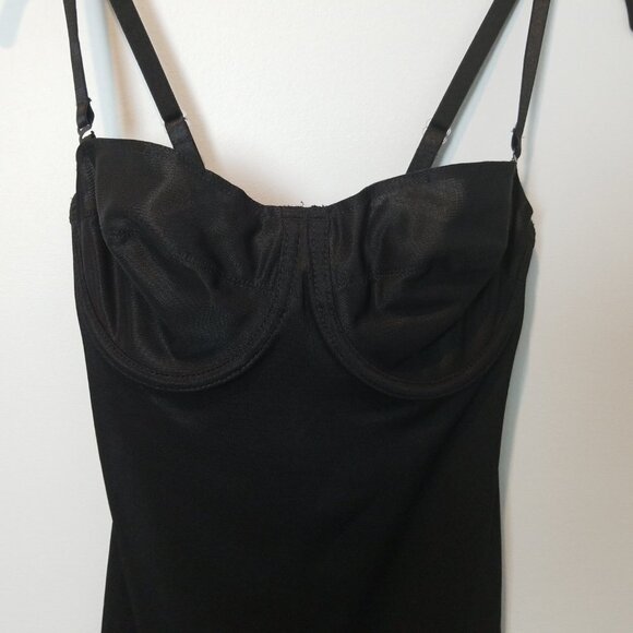 Nip Tuck & Boost Shaper 34C black - Picture 2 of 7